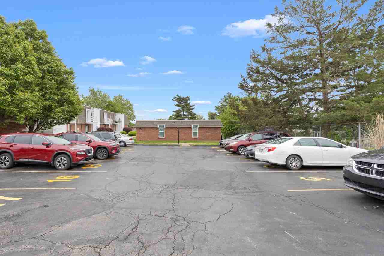 9955 Chateau Roi Ct #A - Photo 5 of 18