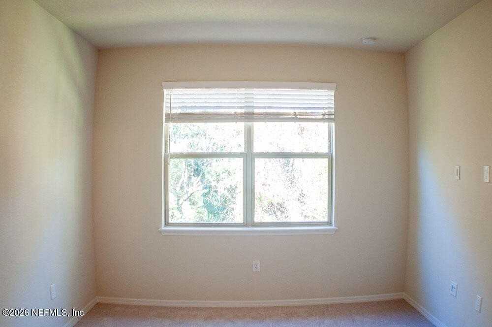 403 Orchard Pass Ave - Photo 5 of 34