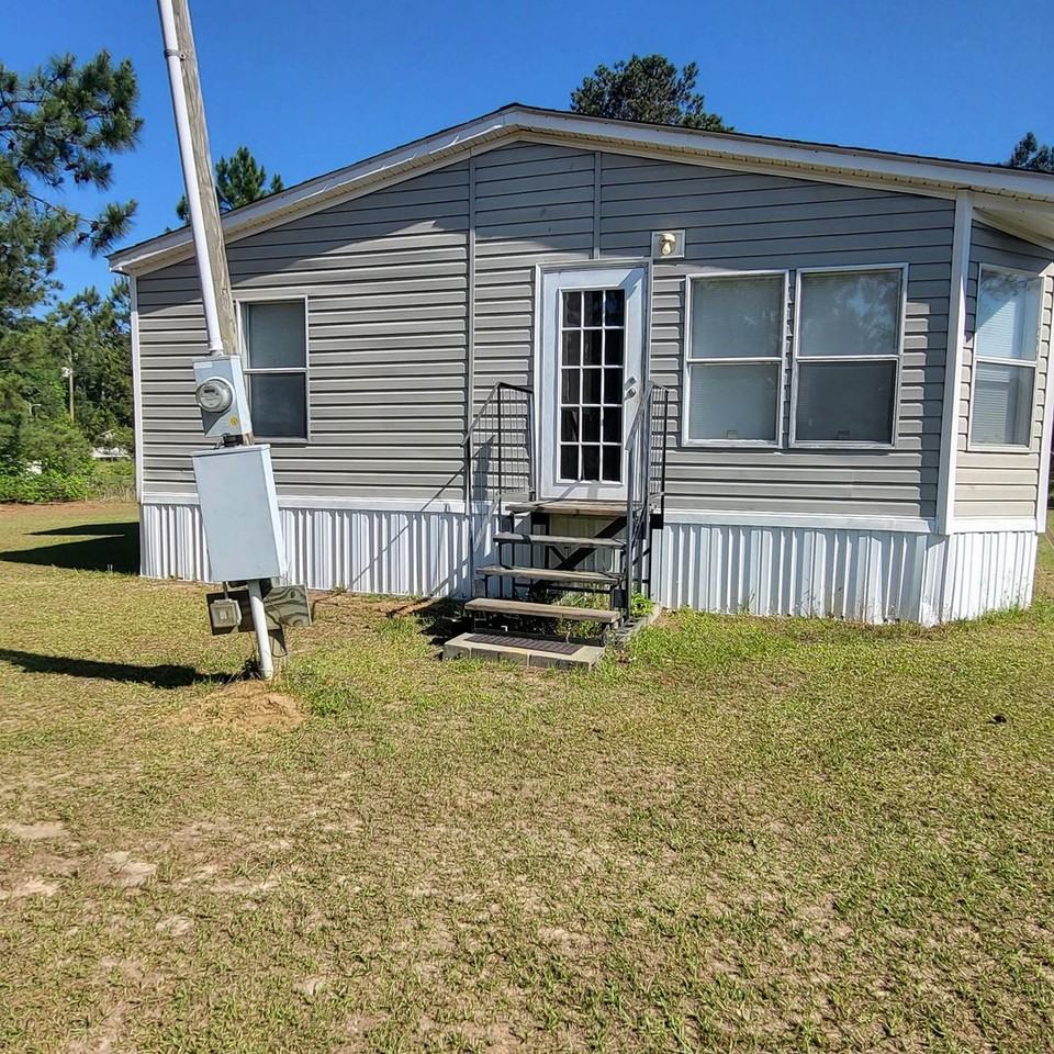 710 Blue Bird Dr - Photo 3 of 17