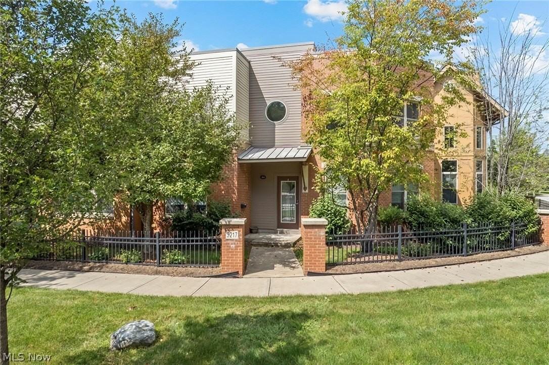 3217 Euclid Heights Blvd - Photo 2 of 35