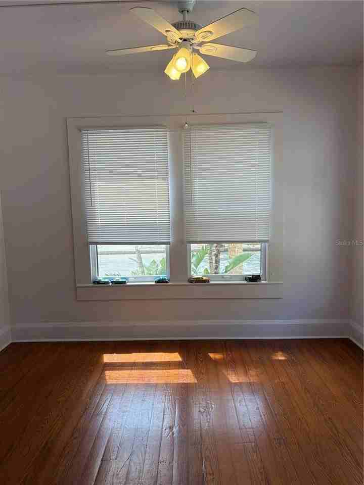 325 Ohio Pl #2 - Photo 6 of 12