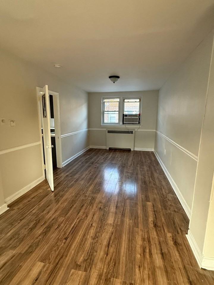 4515 Bleigh Ave - Photo 4 of 22