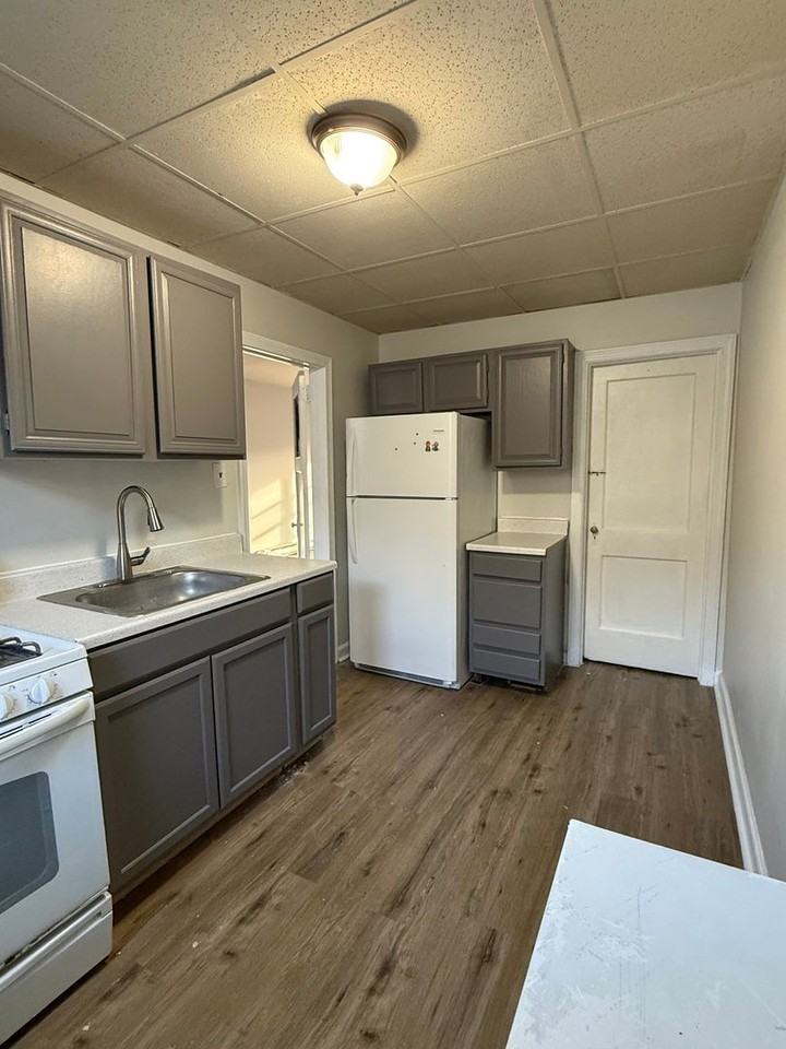 4515 Bleigh Ave - Photo 6 of 22