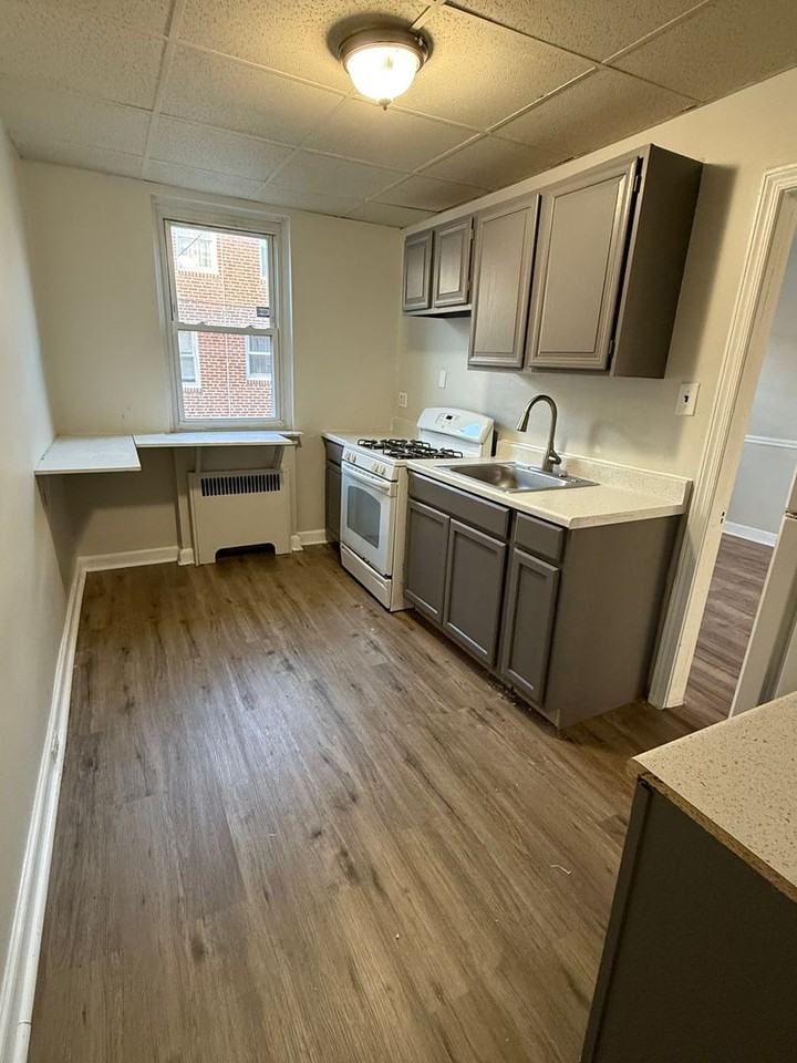 4515 Bleigh Ave - Photo 7 of 22
