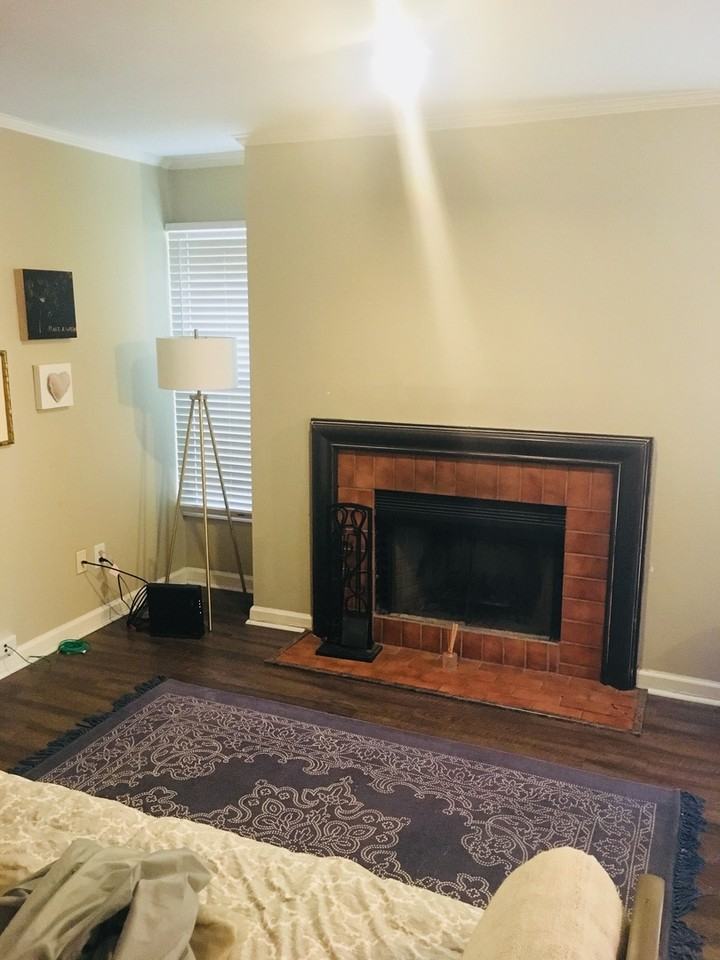 213 Hillsboro Pl - Photo 5 of 19