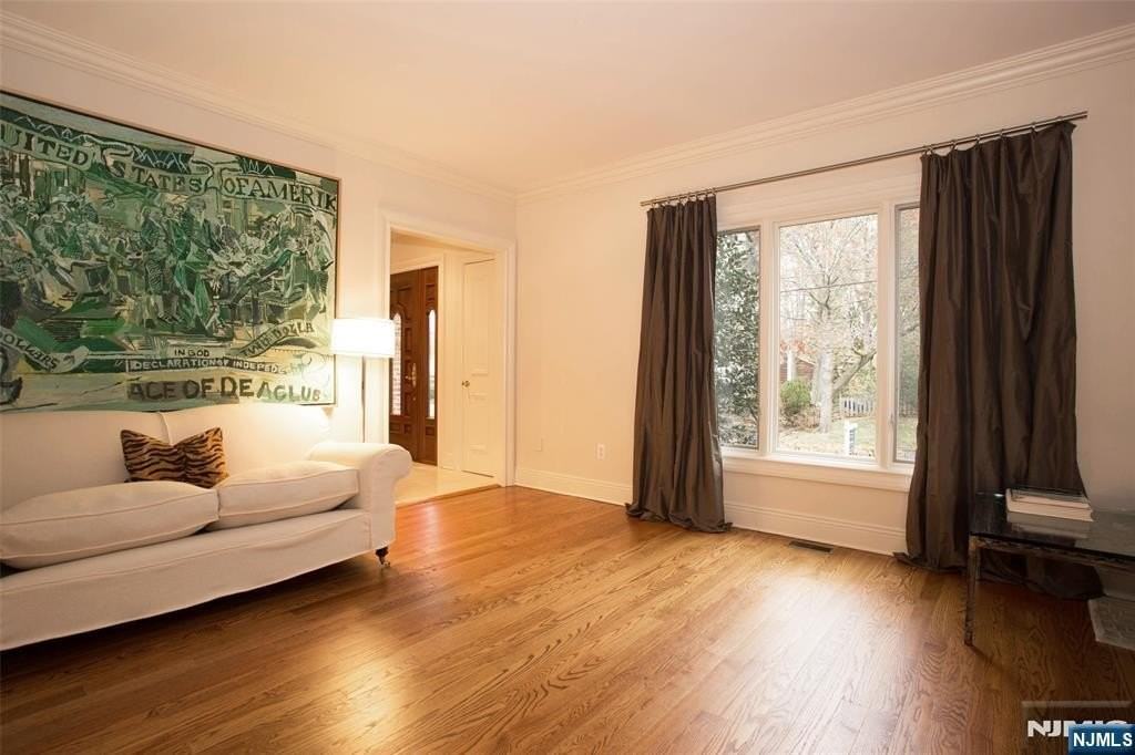 146 Palisade Ave - Photo 6 of 21