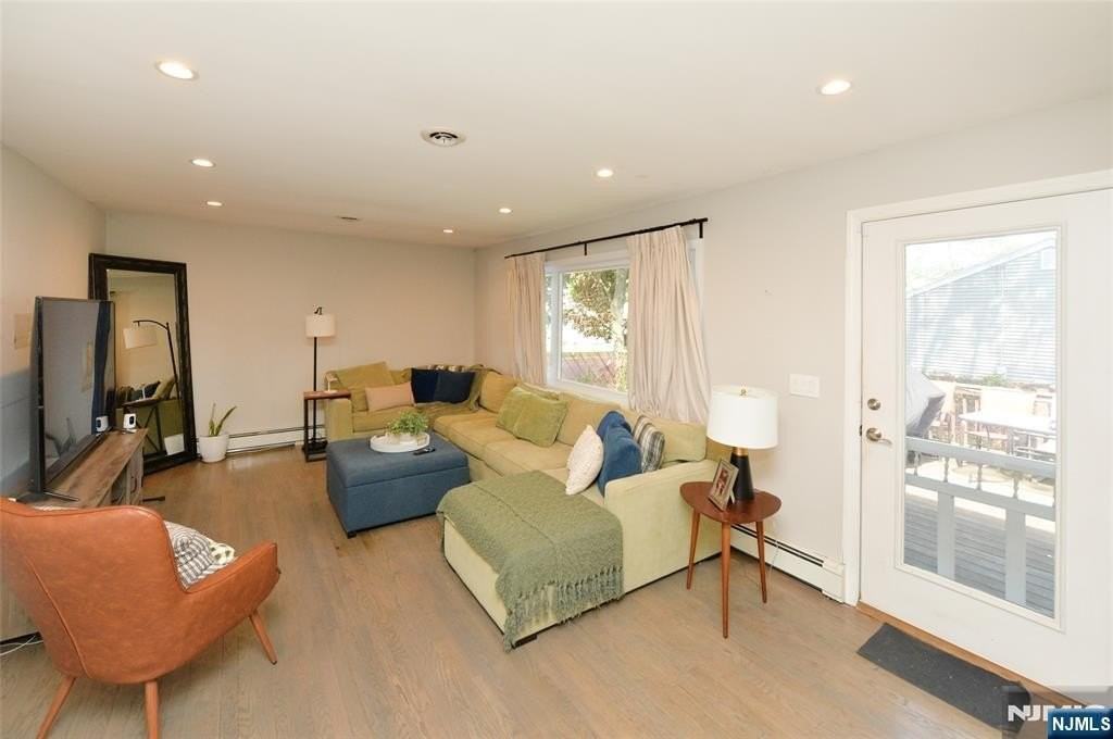 5-15 Dorothy St - Photo 6 of 21