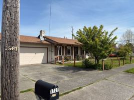 featured image of 2121 E Viewmont Dr