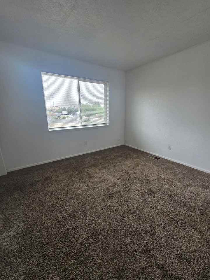 1832 Buena Vista Dr Se #A - Photo 7 of 10