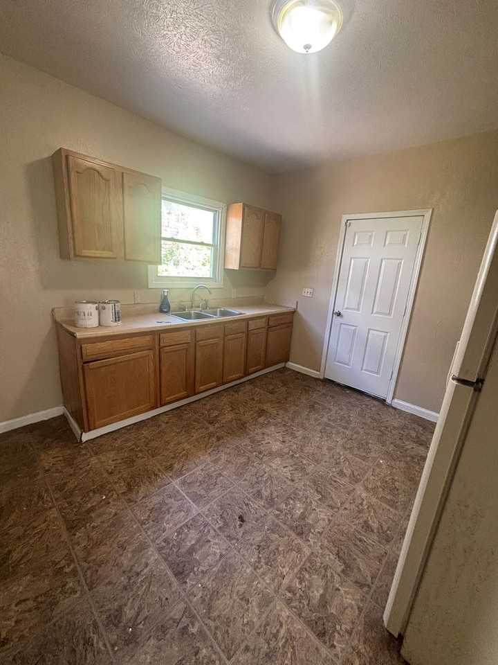 669 E 127th St - Photo 2 of 10