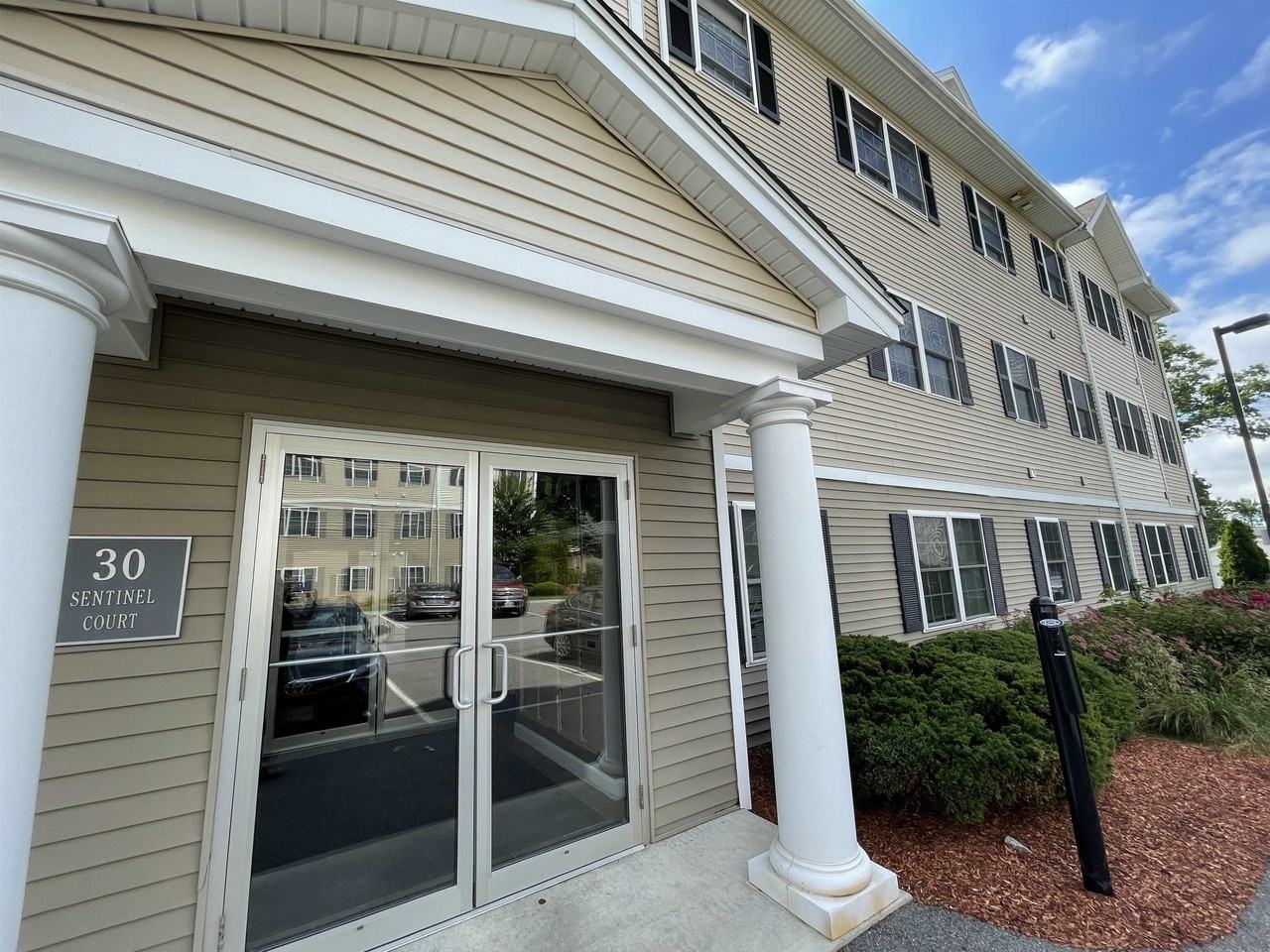 30 Sentinel Ct #106 - Photo 2 of 41