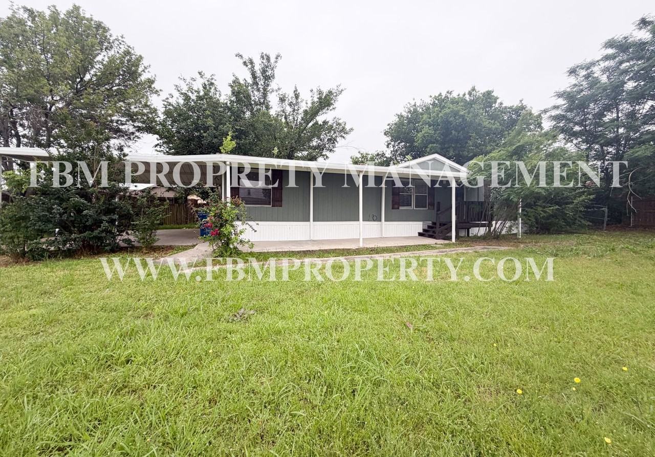 402 E College Ave - Photo 2 of 20