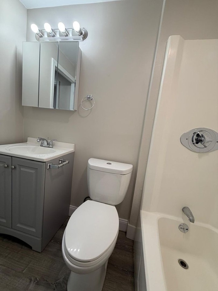 169 Aiken Ave - Photo 6 of 9