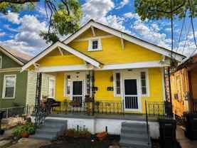 8426 S Claiborne Ave - Photo 1 of 1