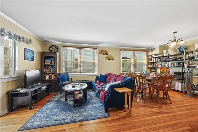 512 Short St - Photo 3 of 14