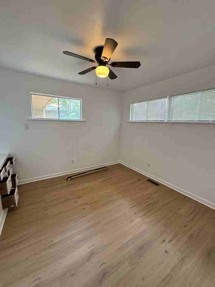 1109 Rambler Dr - Photo 6 of 11