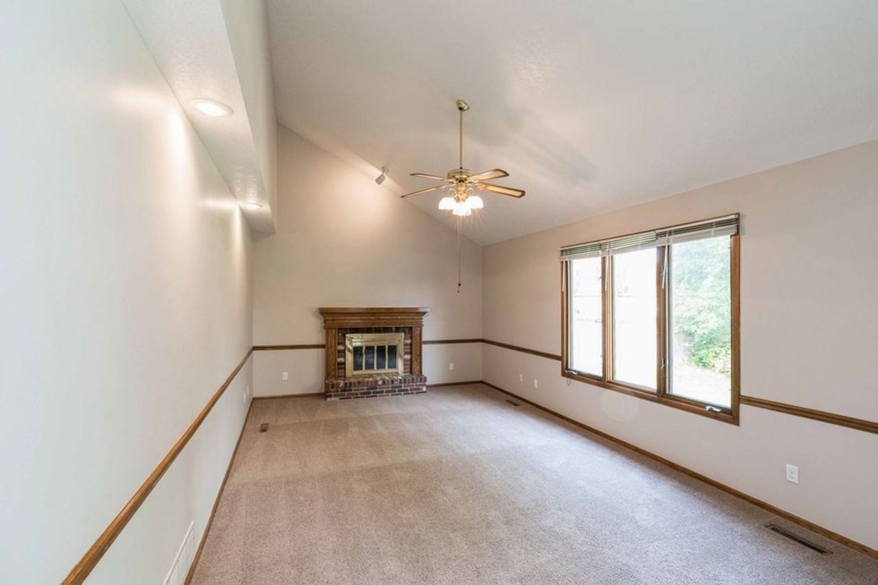 4728 67th St - Photo 5 of 15