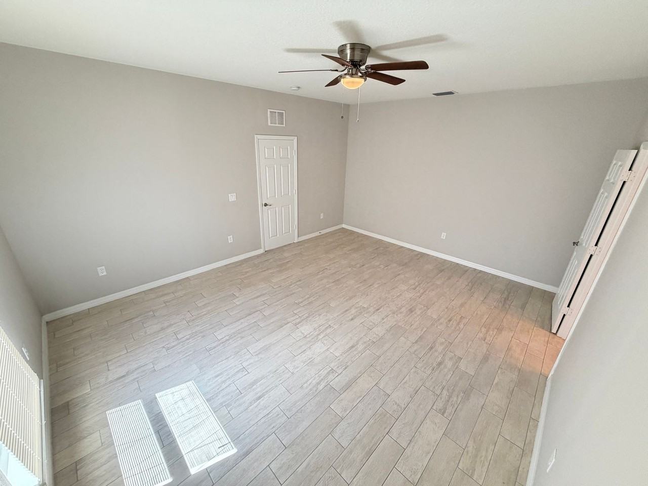 2973 Polaris Ave Se - Photo 3 of 25