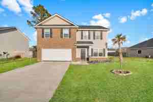 featured image of 1404 Evergreen Trl
