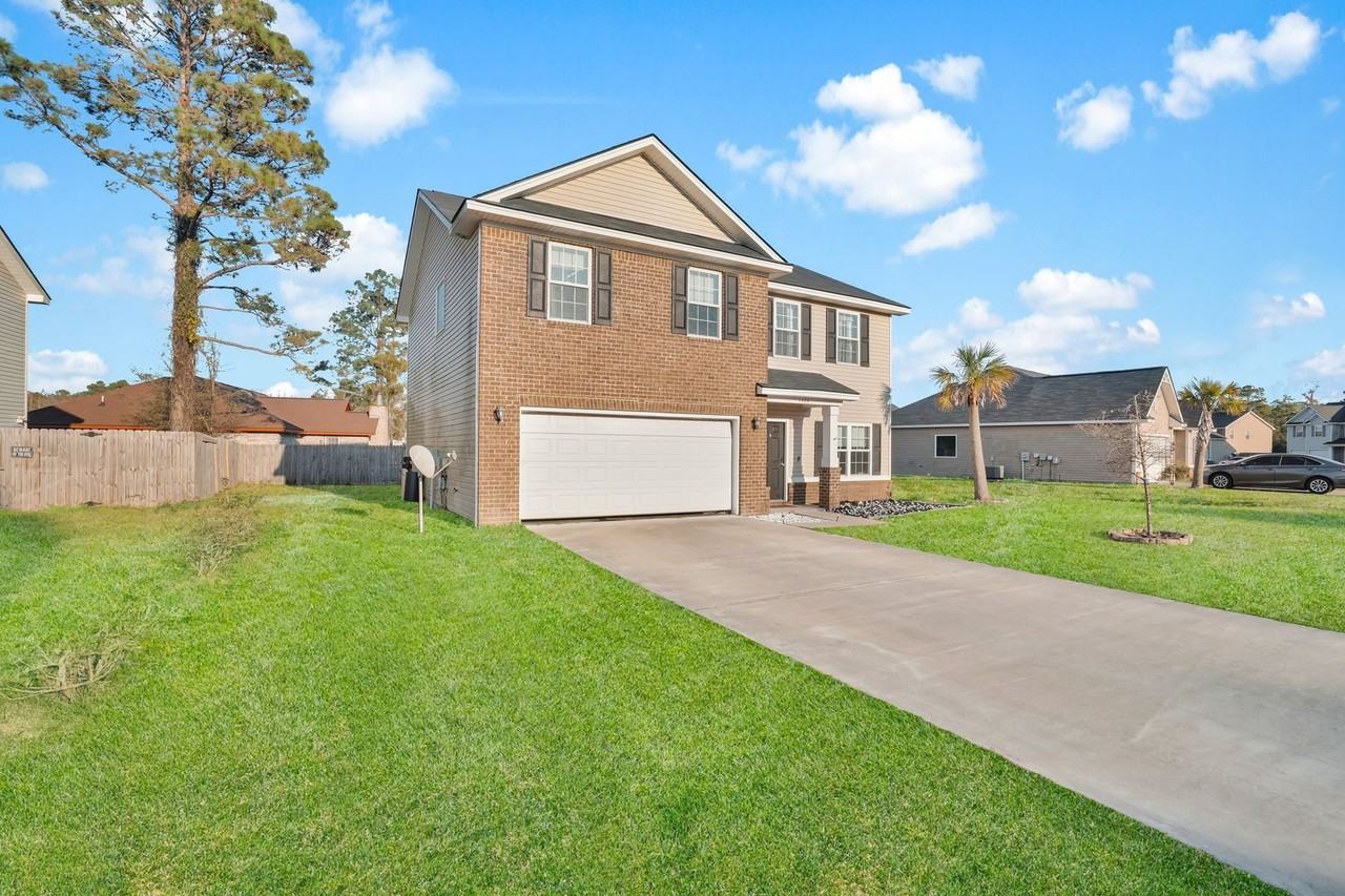 1404 Evergreen Trl - Photo 2 of 43