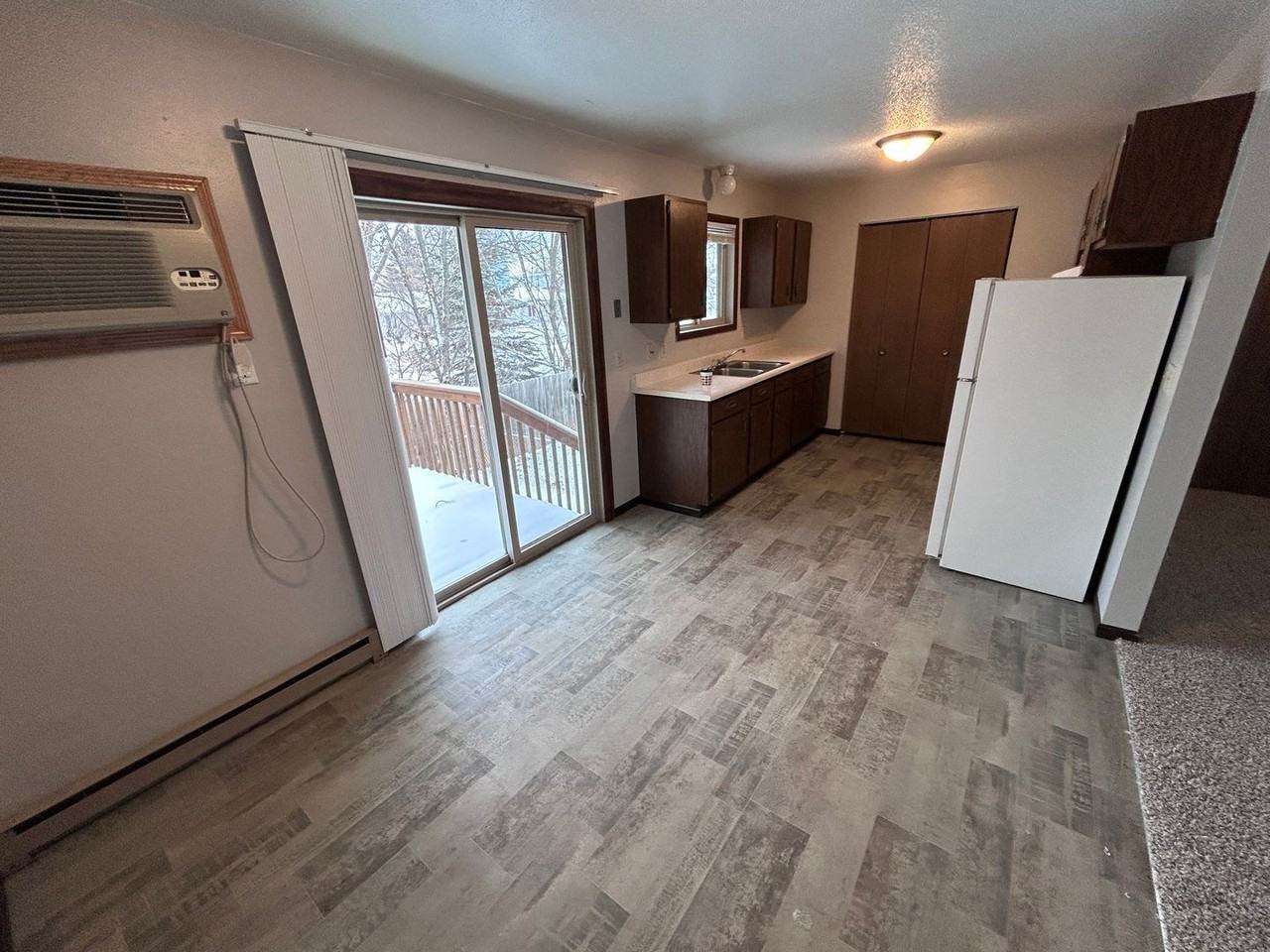 802 11th St Nw #A - Photo 2 of 16