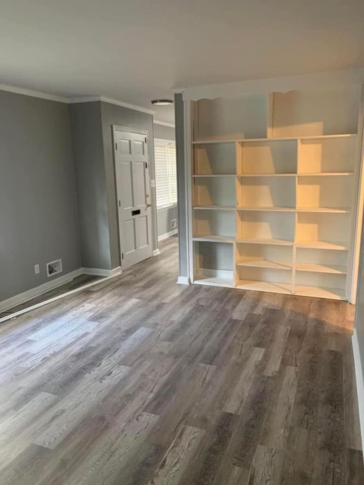Willow Court - Photo 2 of 18
