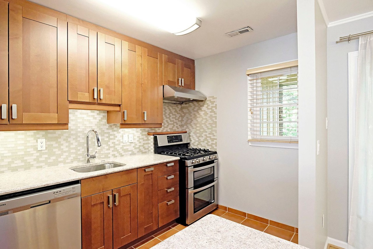 137 Hessian Hills Cir #3 - Photo 5 of 14