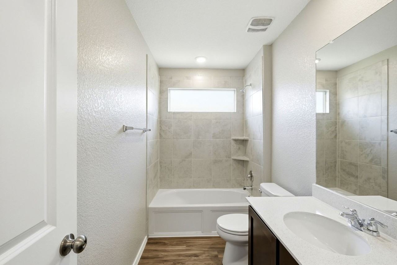 1001 Bluejack Way - Photo 5 of 16