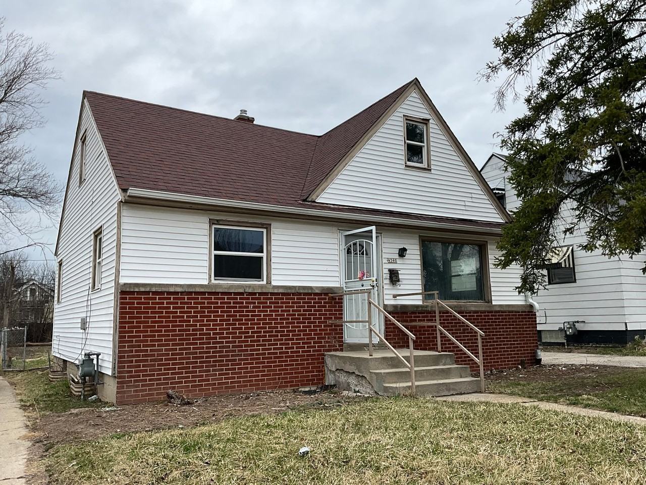 4340 W Eggert Pl