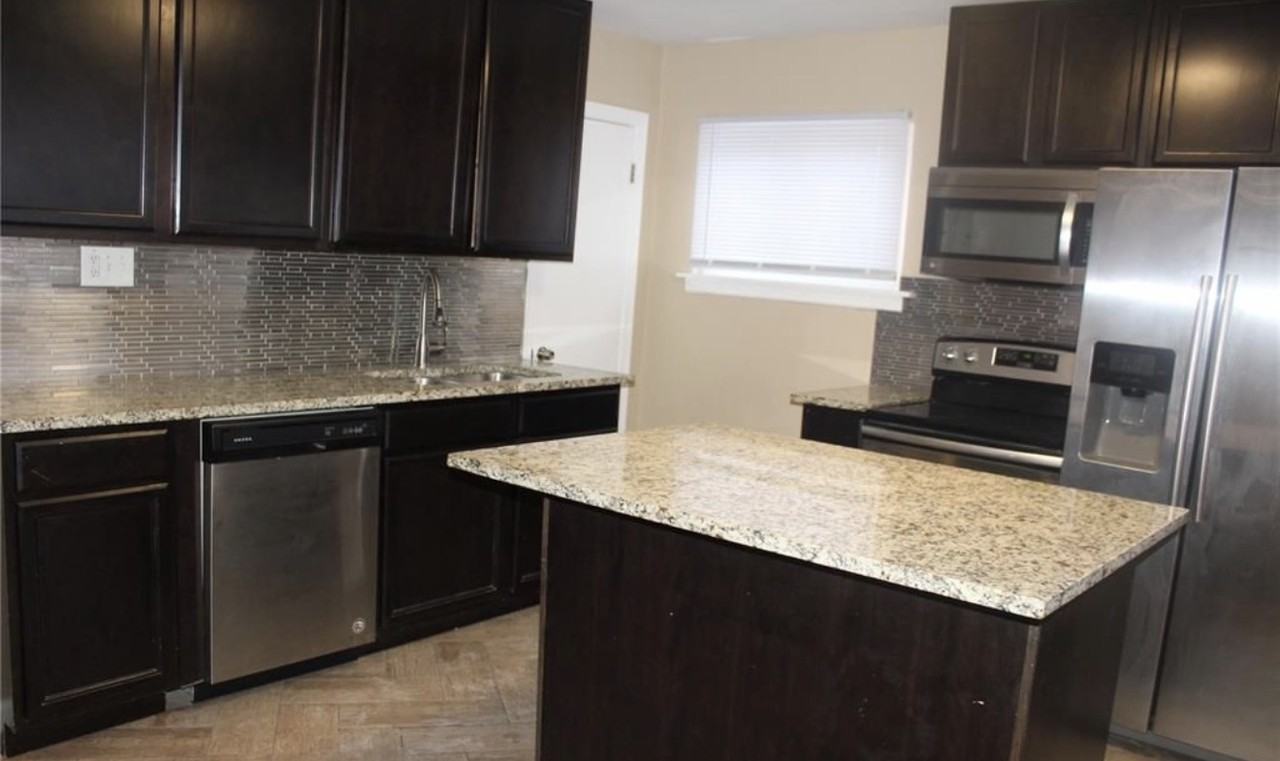 4475 N Taylor Ave #1 - Photo 6 of 10