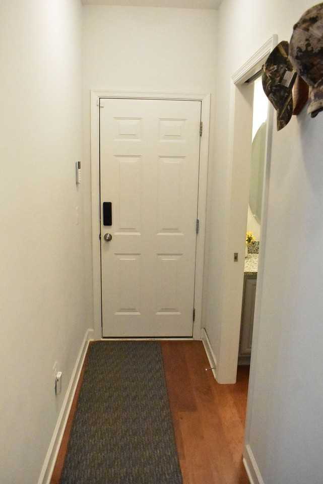 526 Monticello Cir - Photo 5 of 38