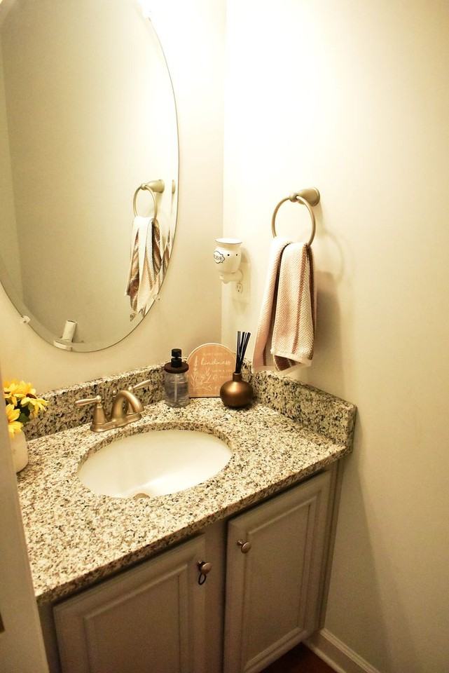 526 Monticello Cir - Photo 6 of 38
