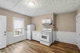 54 Hamlet Ave - Photo 1 of 1