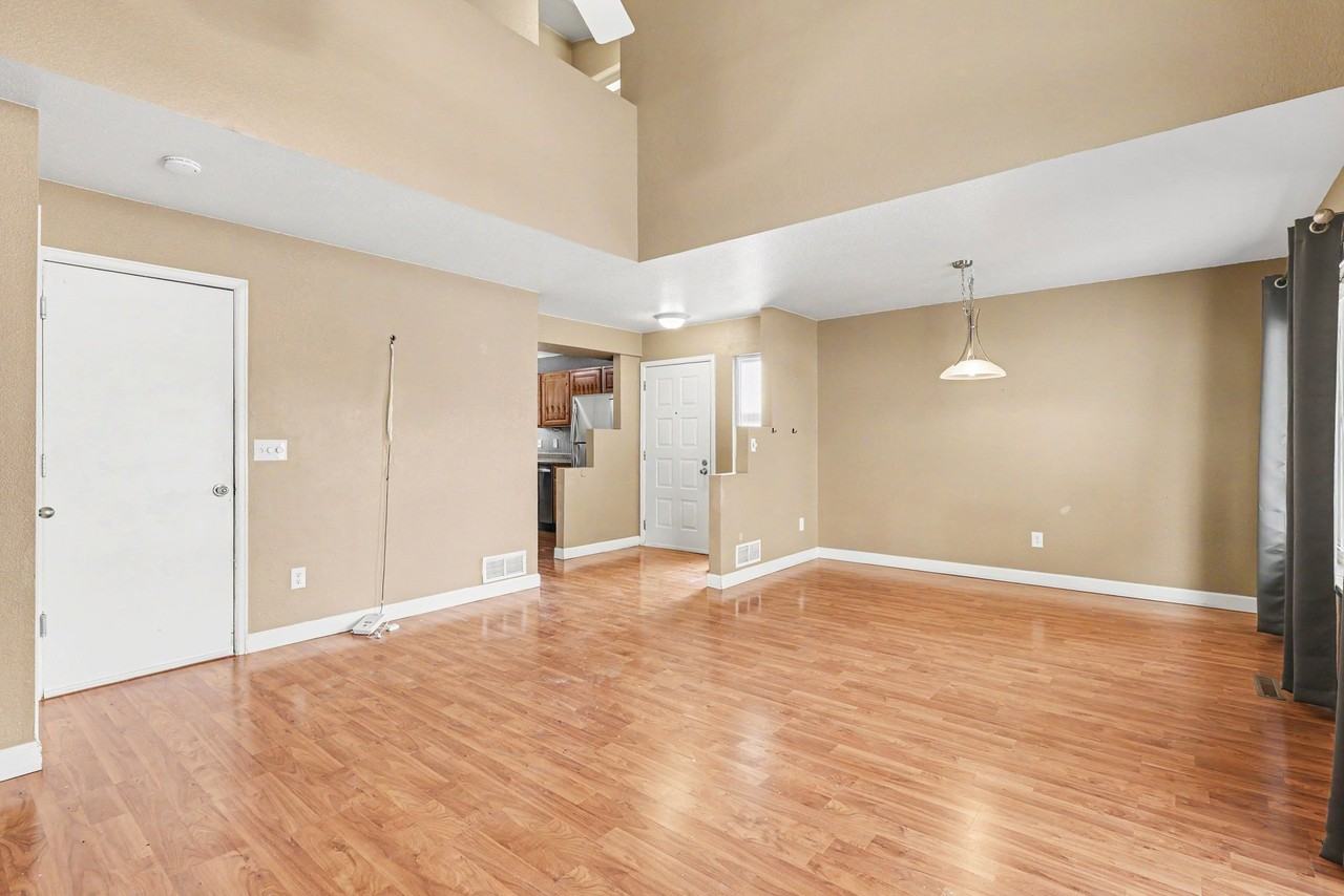 2669 S Deframe Cir #1 - Photo 5 of 24