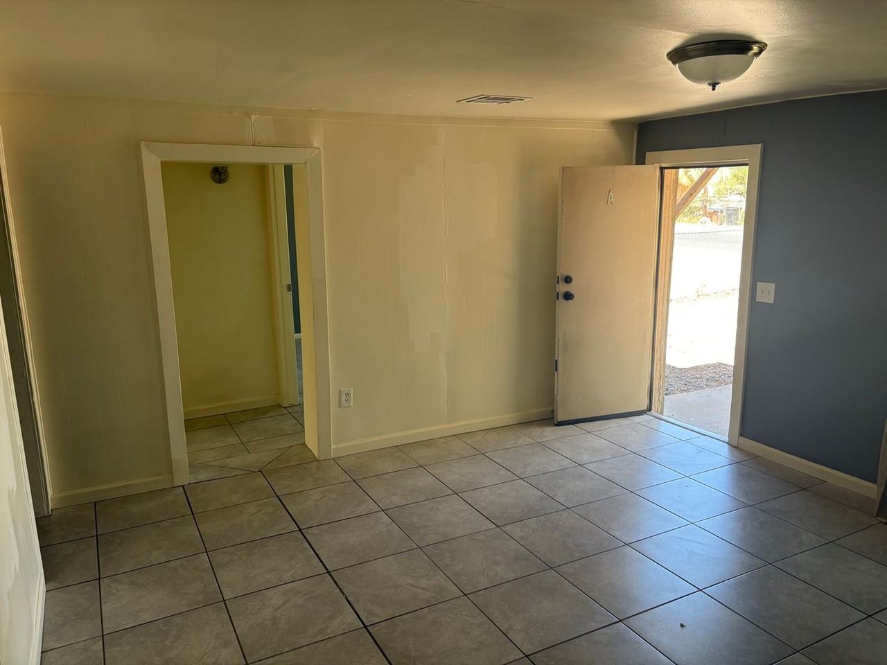 447 W Seagoe Ave #A - Photo 6 of 15