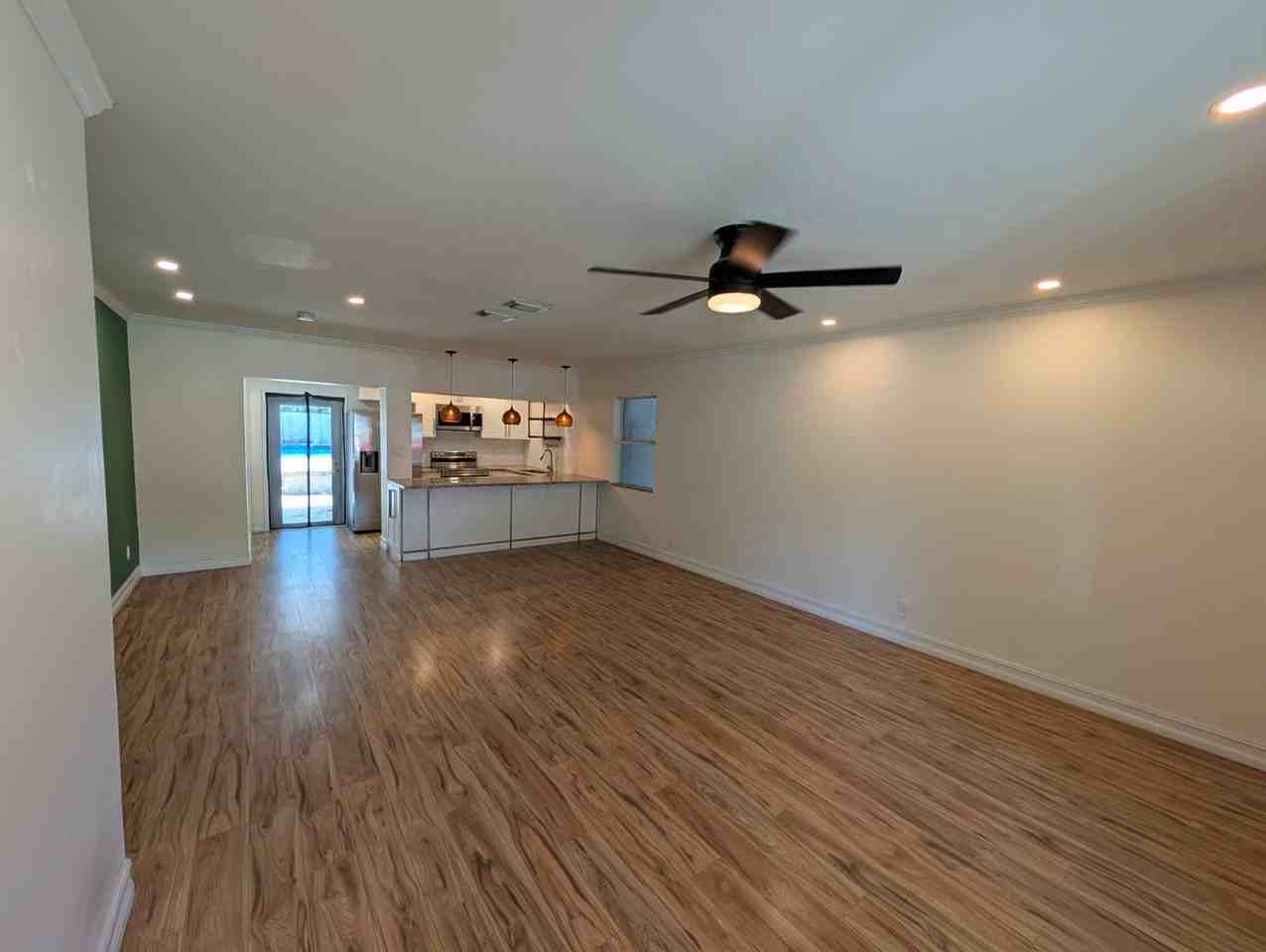 1629 Nw 5th Ave - Photo 3 of 35