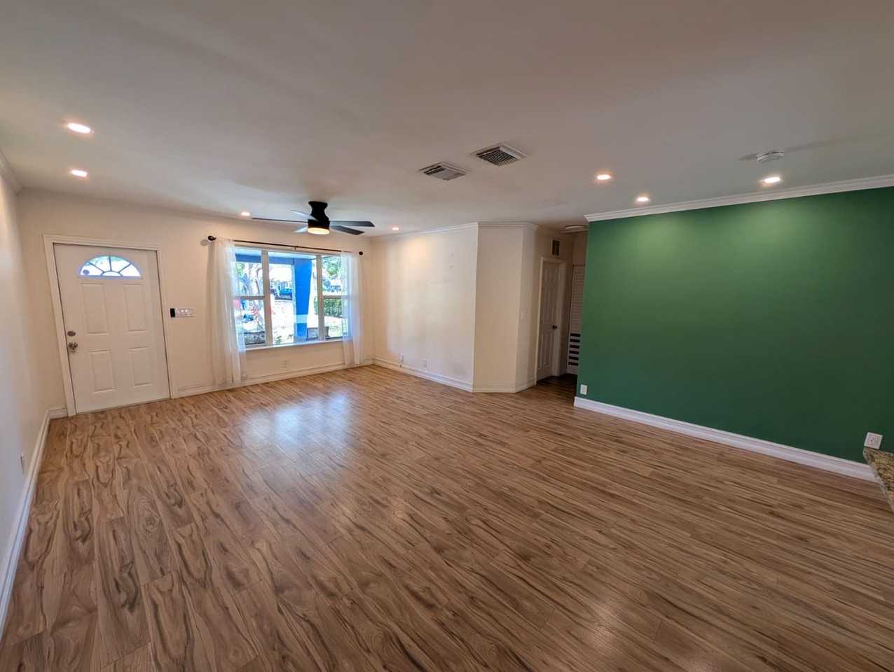 1629 Nw 5th Ave - Photo 4 of 35