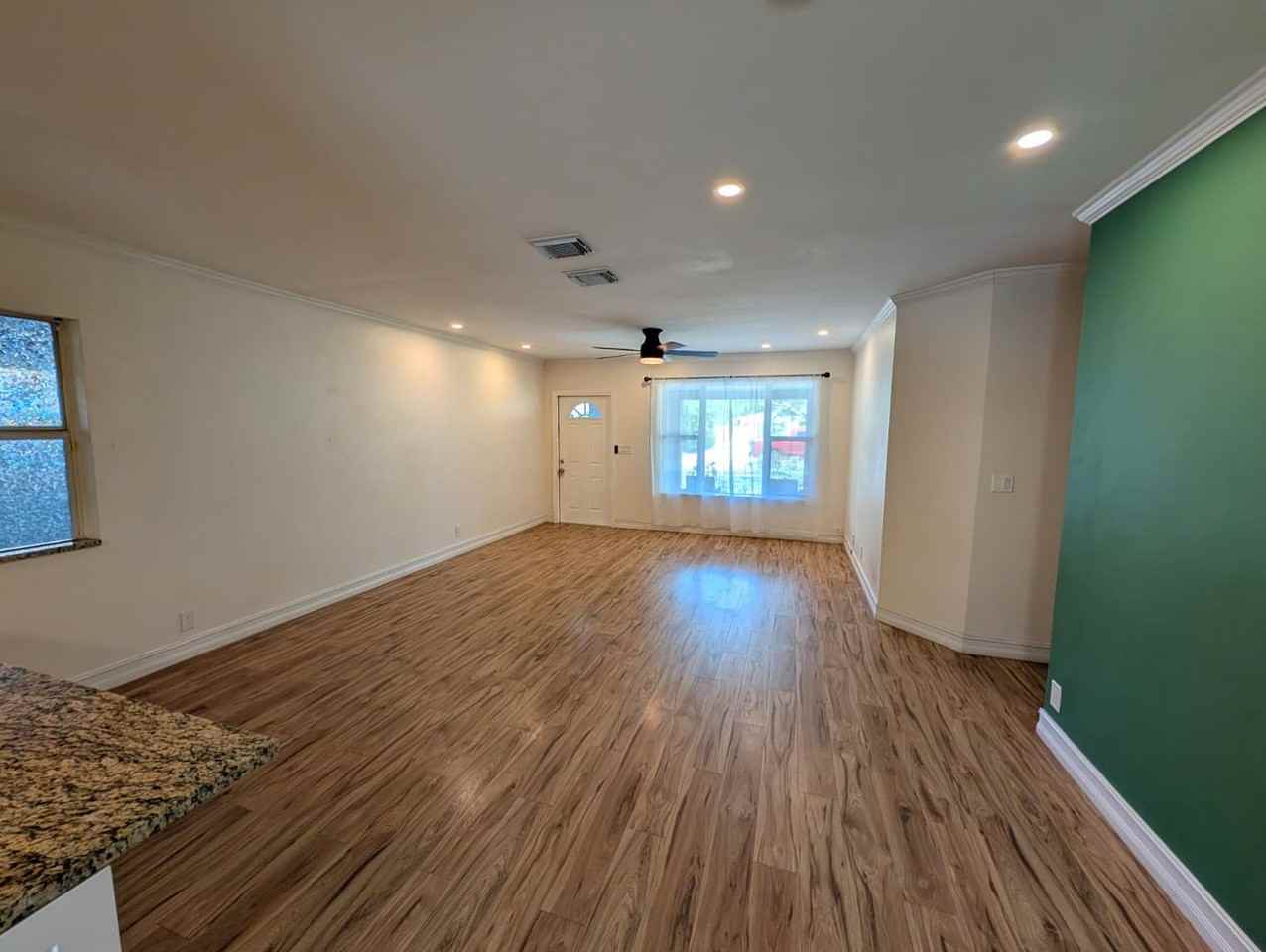 1629 Nw 5th Ave - Photo 5 of 35