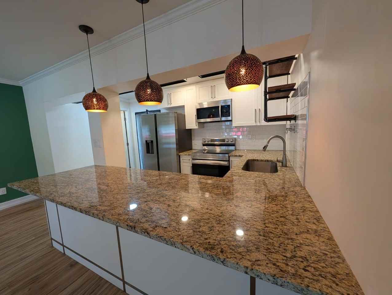1629 Nw 5th Ave - Photo 6 of 35