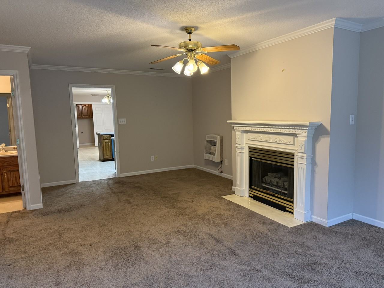 309 Clark St Sw #1 - Photo 3 of 10
