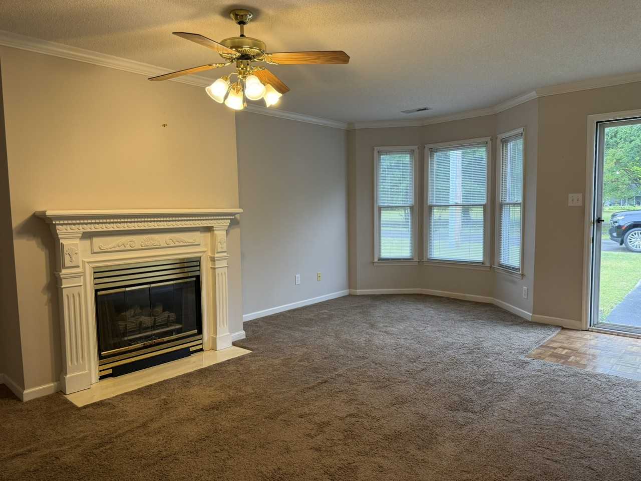 309 Clark St Sw #1 - Photo 4 of 10
