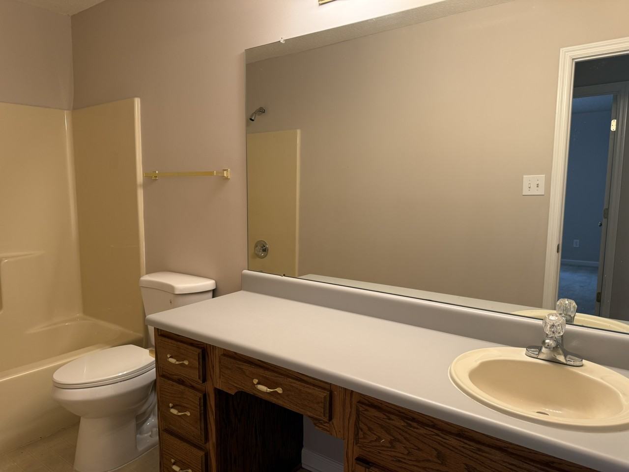 309 Clark St Sw #1 - Photo 6 of 10