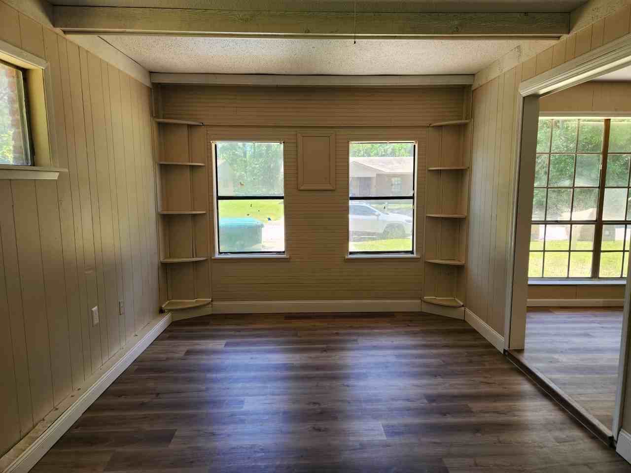 5644 Picadilly Circus St #1 - Photo 3 of 20