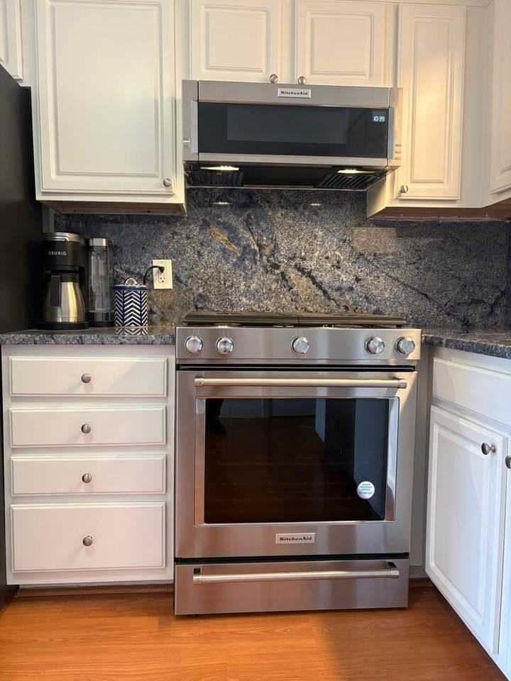 86 Beacon St - Photo 2 of 20