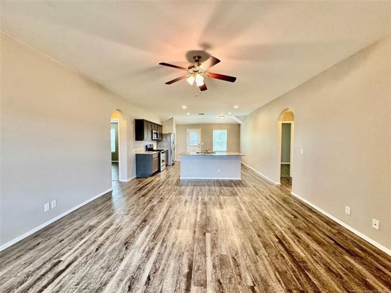 1307 W Missouri Ave - Photo 6 of 40