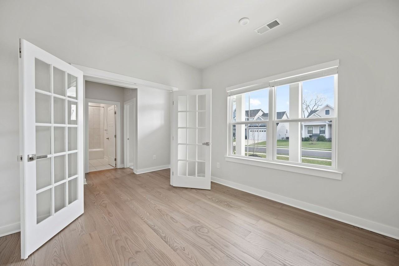 26230 Legacy Ln - Photo 2 of 16