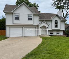 632 Ne Bristol Dr - Photo 1 of 1