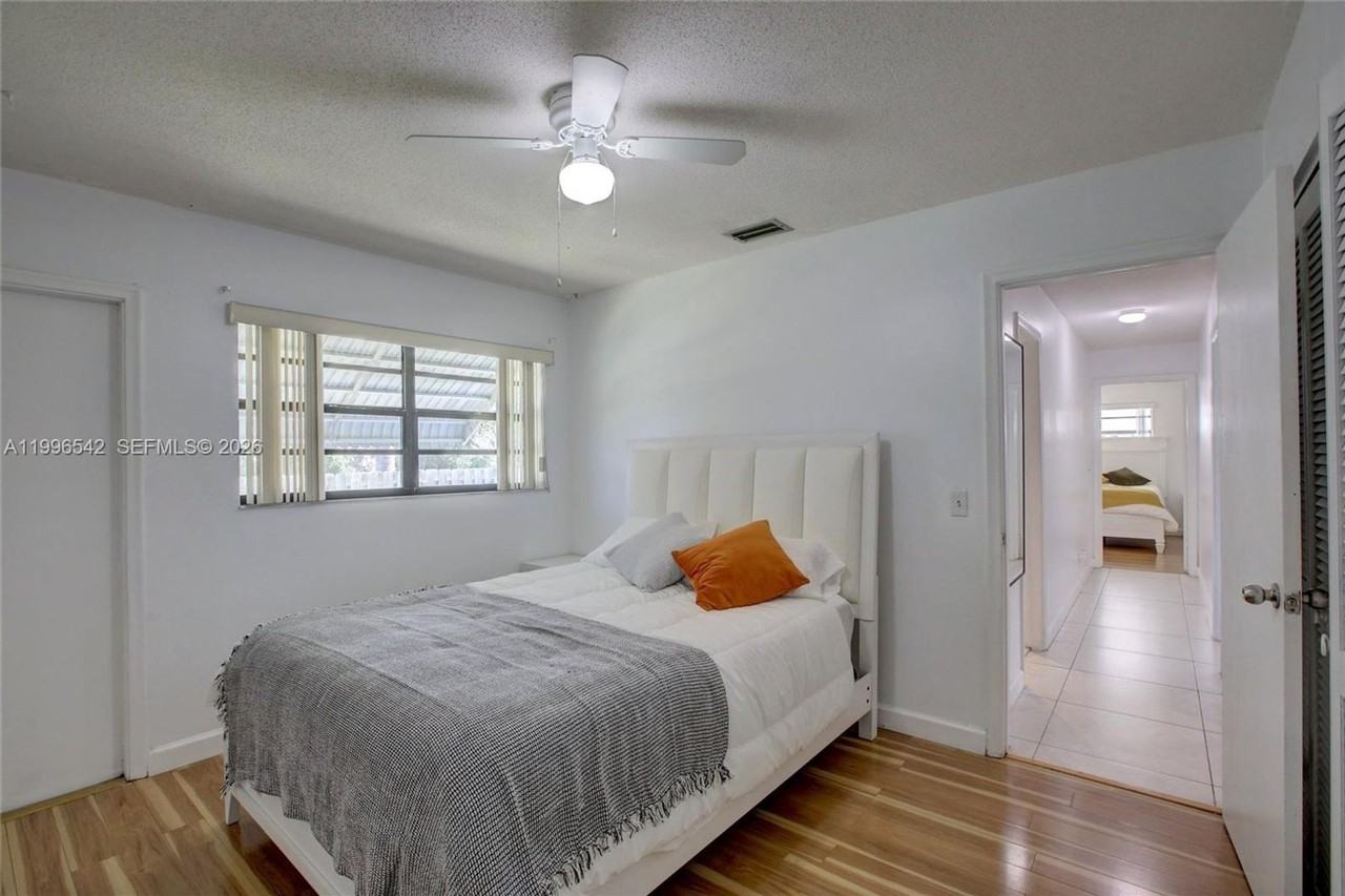 418 Se 4th St #418 - Photo 5 of 13