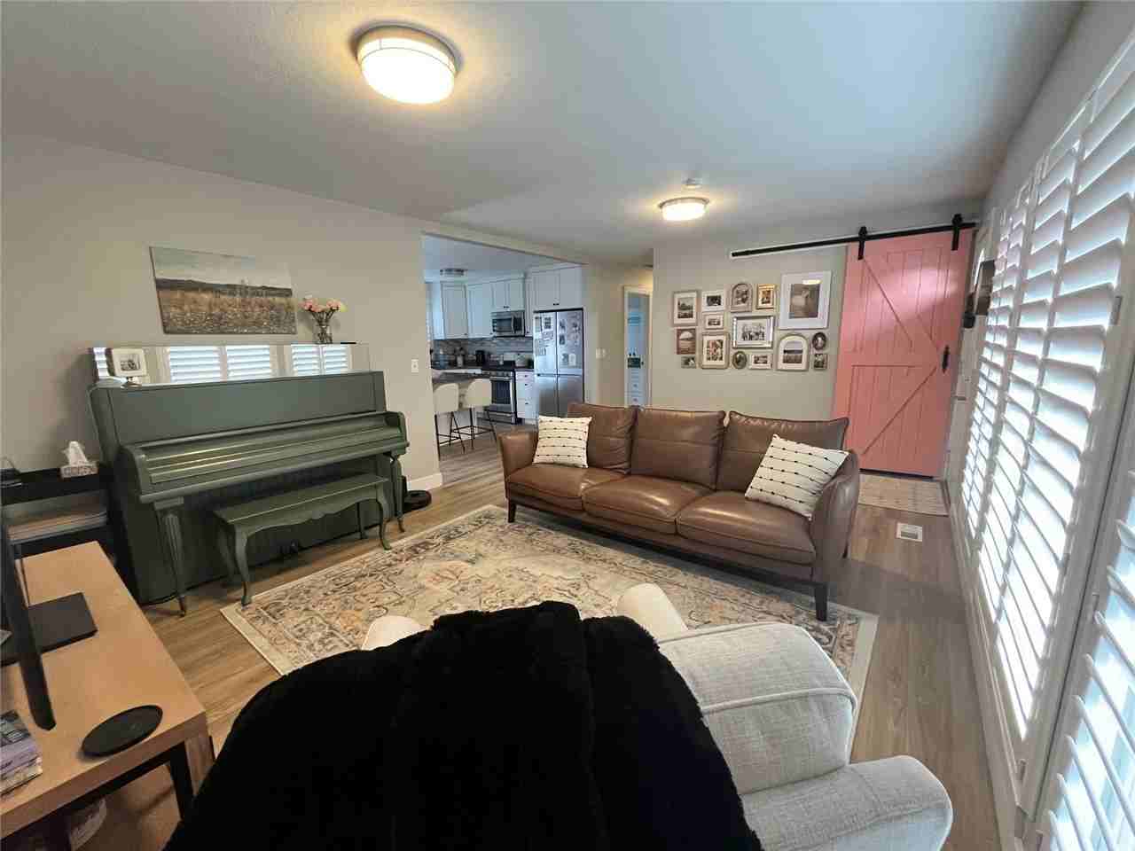 1532 Wn #A - Photo 2 of 13