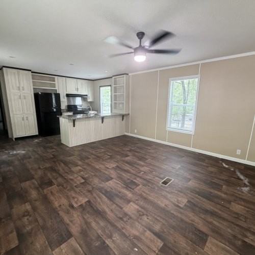 103 Andrew Ave - Photo 4 of 28